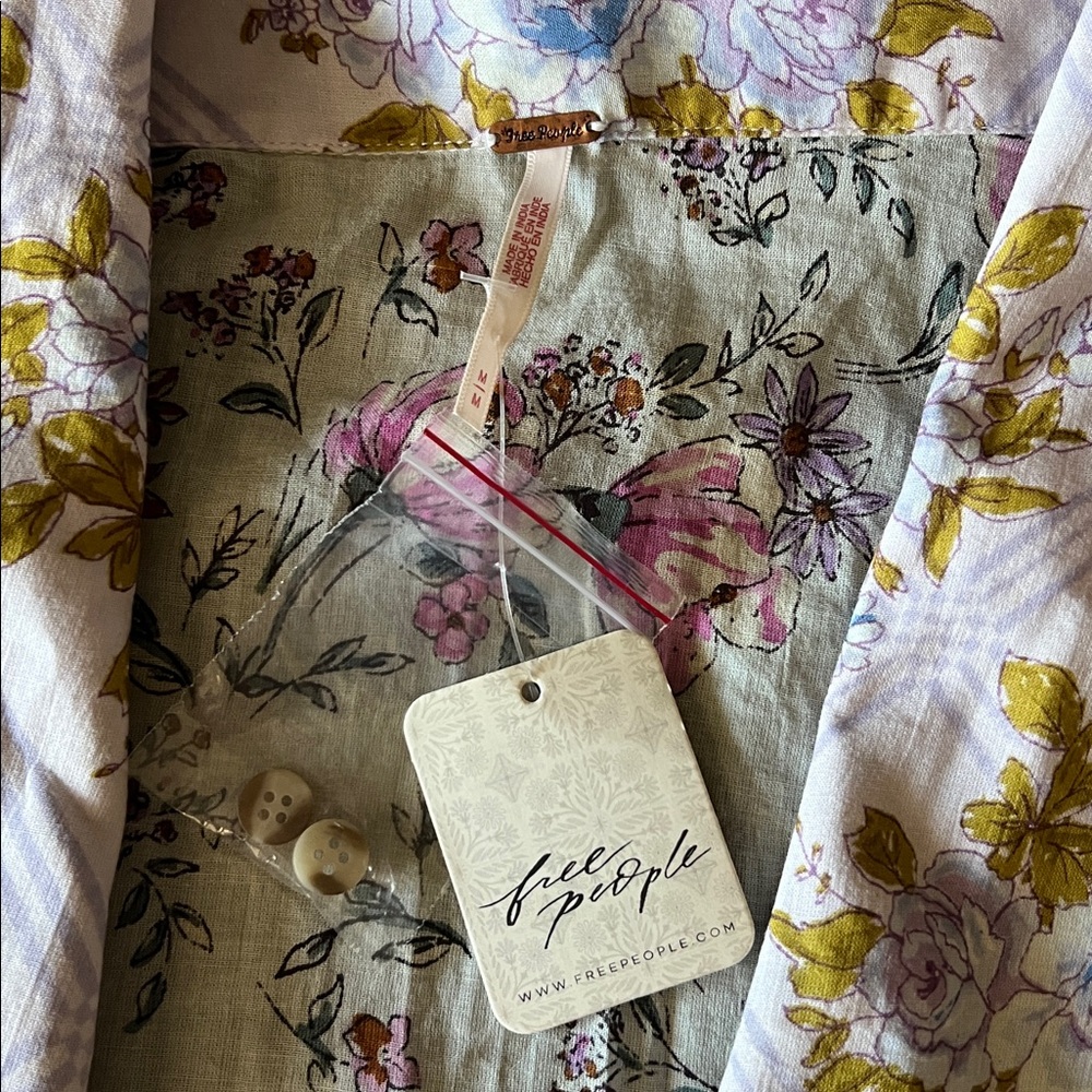 Free People Mixed Floral Tie-Front Puff Sleeve Crop Top in Pink & Yellow - Picture 2 of 5